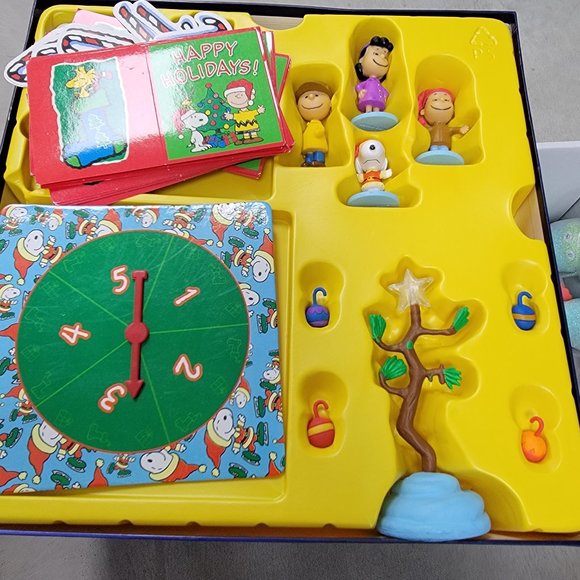 A Charlie Brown Christmas Game Figures Charlie Brown Lucy Snoopy Linus Decorate - Picture 4 of 12